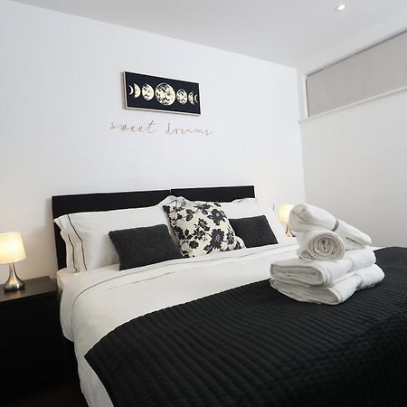 Luxury Apartments In Central Watford Γουάτφορντ Εξωτερικό φωτογραφία